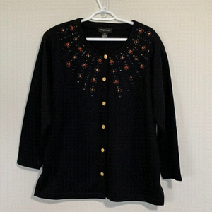 Vintage Nonpareil Embroidered Buttoned Sweater Size Large Black